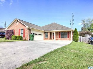 12020 Huntcliff Rd SE, Huntsville, AL 35803