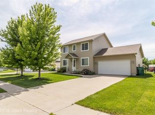 2070 SE Prairie Creek Dr, Waukee, IA 50263