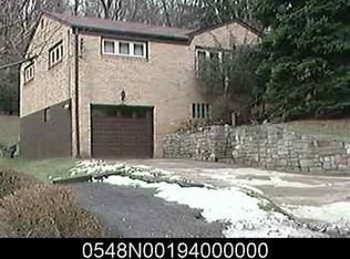 517 Naysmith Rd, North Versailles, PA 15137