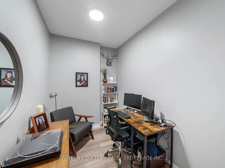 111 Worsley St #302 — Photo 15