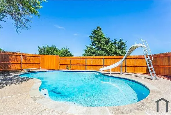 5202 Vagas Dr — Photo 4