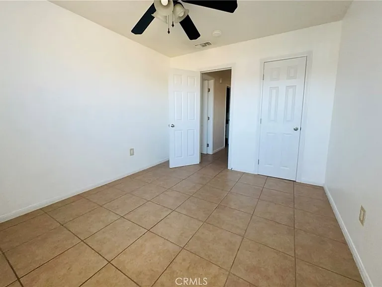 4723 Jackson St — Photo 8
