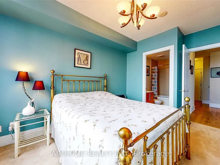 330 Burnhamthorpe Rd W #2907 — Photo 11