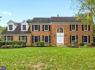 4 Banff Dr, Princeton Junction, NJ 08550