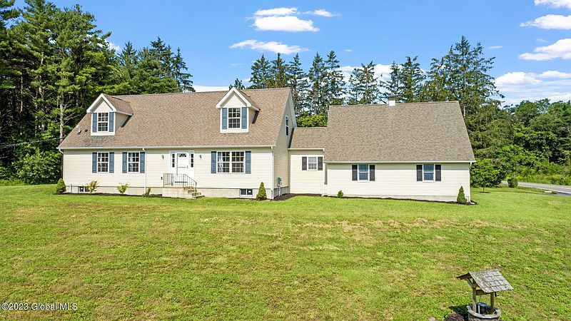 2nd image of 331 Wolf Hill Road
