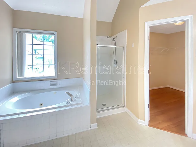 1704 Riverlanding Cir — Photo 10