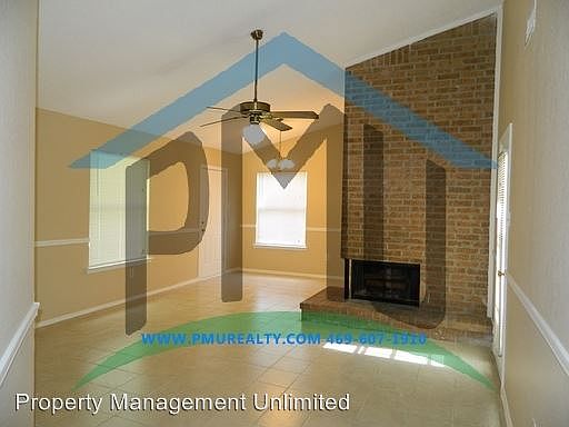 2nd image of 1034 Sanders Dr