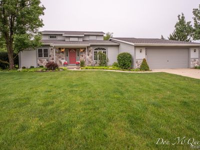 5225 Discovery Dr SE, Kentwood, MI, 49508