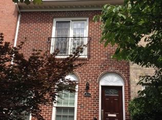 412 3rd Street Se #FL B1ST, Washington, DC 20003