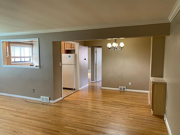 3rd image of 25777 Woodward Ave APT 203