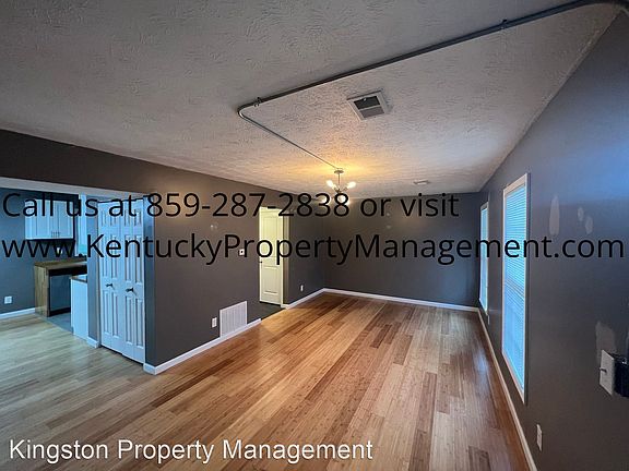 2nd image of 261 Hedgewood Ct