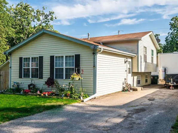 24705 68th St, Salem, WI 53168