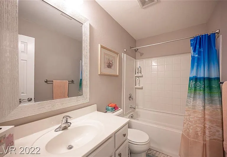 7554 Holiday Hills St — Photo 23