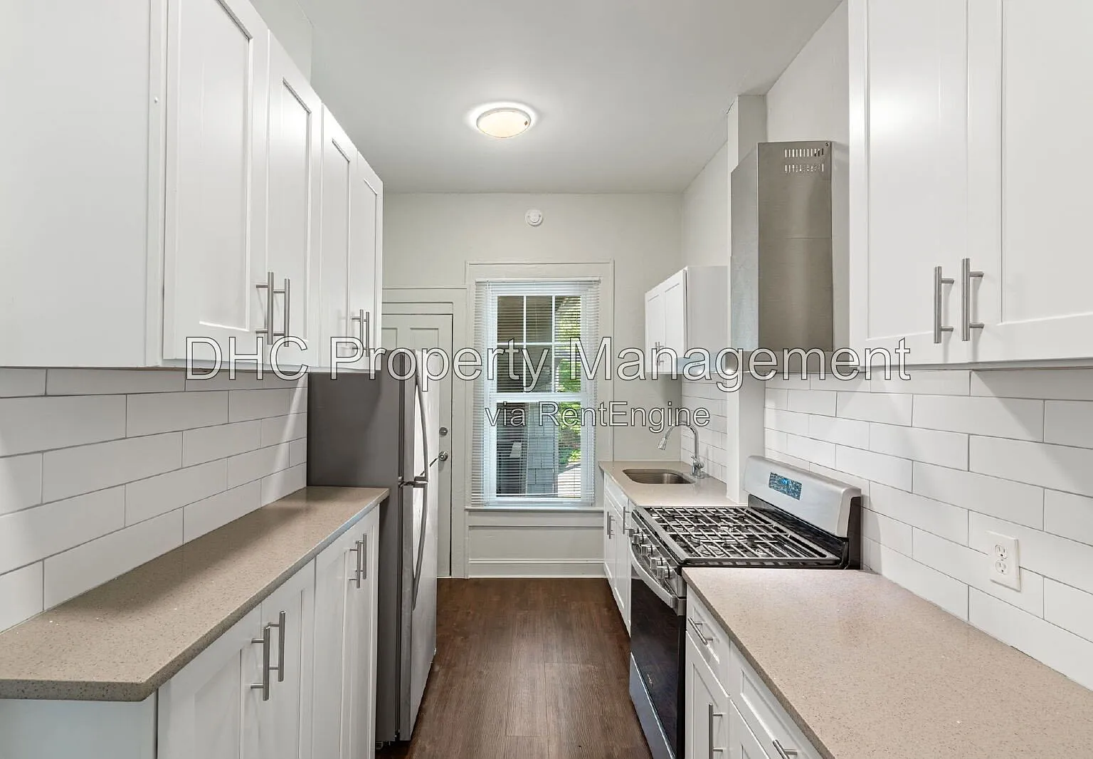 2 bed, 1.0 bath, $1,425 — Photo 1