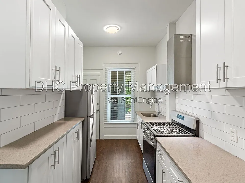 3556 E Main St #8