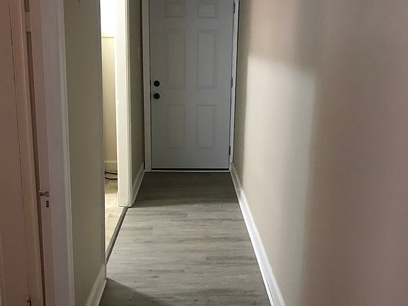 4th image of 217 NW 10th St #6