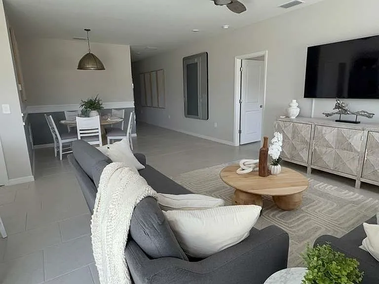 11918 Savanna Lakes Blvd — Photo 3