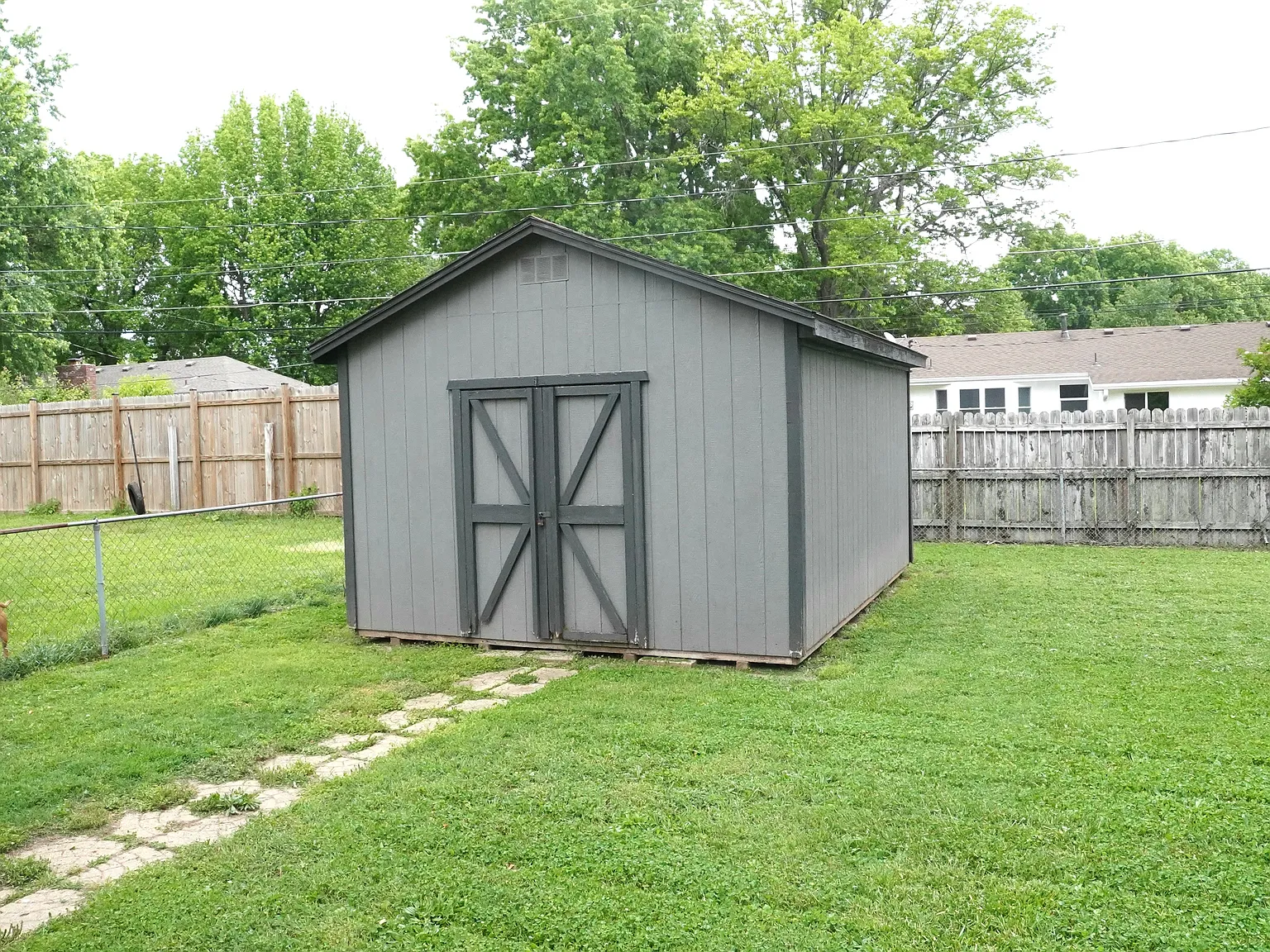 3 bed, 1.5 bath, 1120 sqft, $2,395 — Photo 3