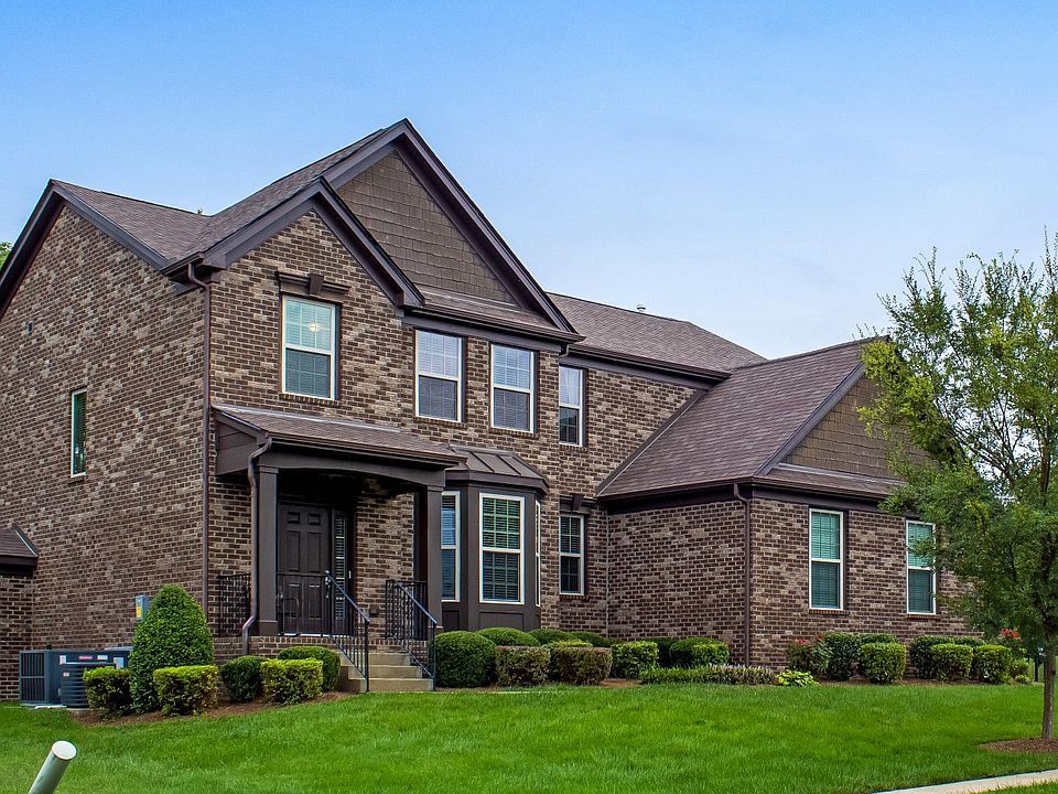 1st image of 1700 Briarcliff Dr