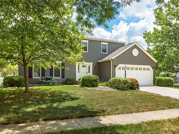 3rd image of 2892 Honeysuckle Ln