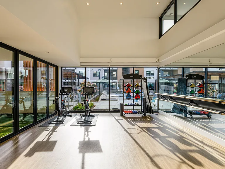 Sutter Green Apartments — Photo 12