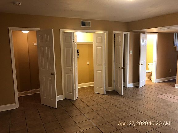 3rd image of 6594 Harbourview Dr