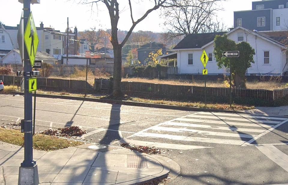 1st image of 2101 Q St SE