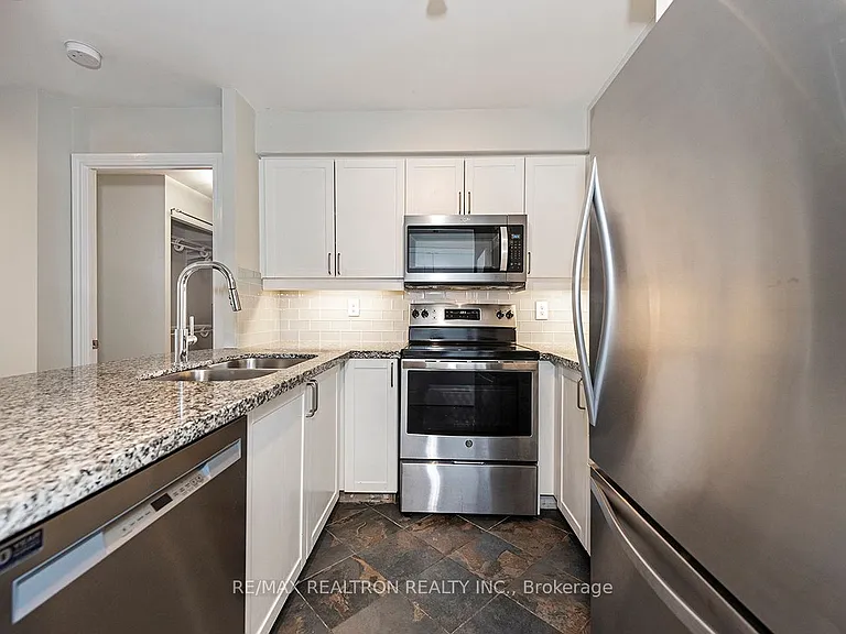 2111 Lake Shore Blvd W #505 — Photo 7