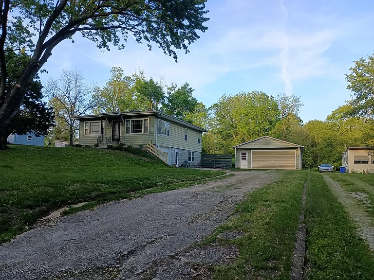 2580 Forest Crest Rd — Photo 1