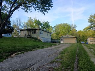 2580 Forest Crest Rd, Decatur, IL 62521