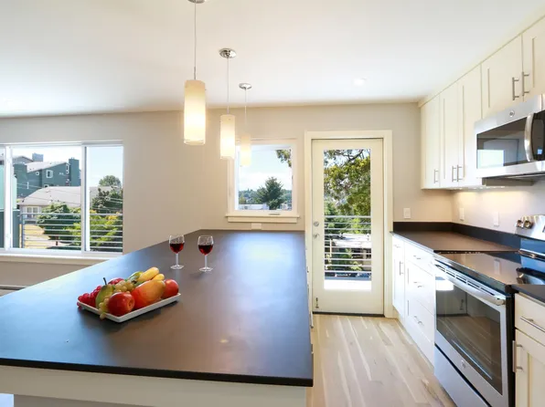 1524 30th Ave S #A, Seattle, WA 98144