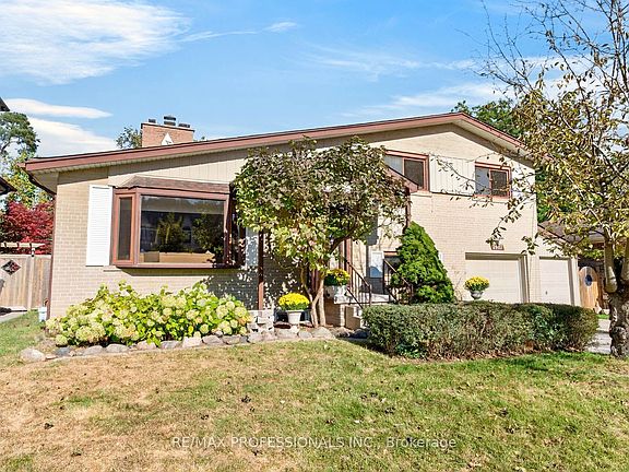 2nd image of 2467 Edenhurst Dr