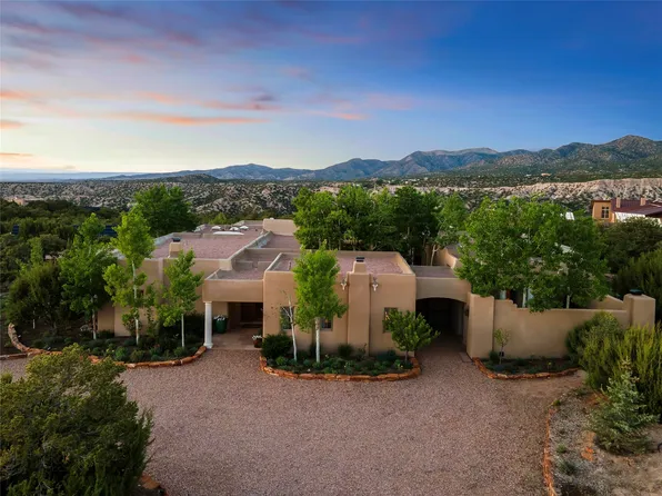 48 Paseo Encantado NE, Santa Fe, NM 87506