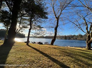 127 Spur Ln, Factoryville, PA 18419