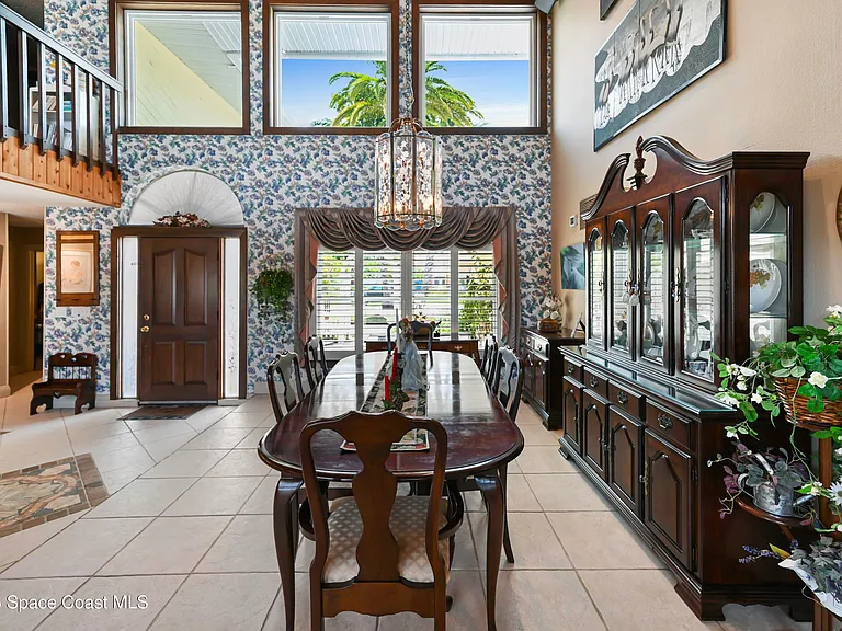2230 Sykes Creek Dr — Photo 25