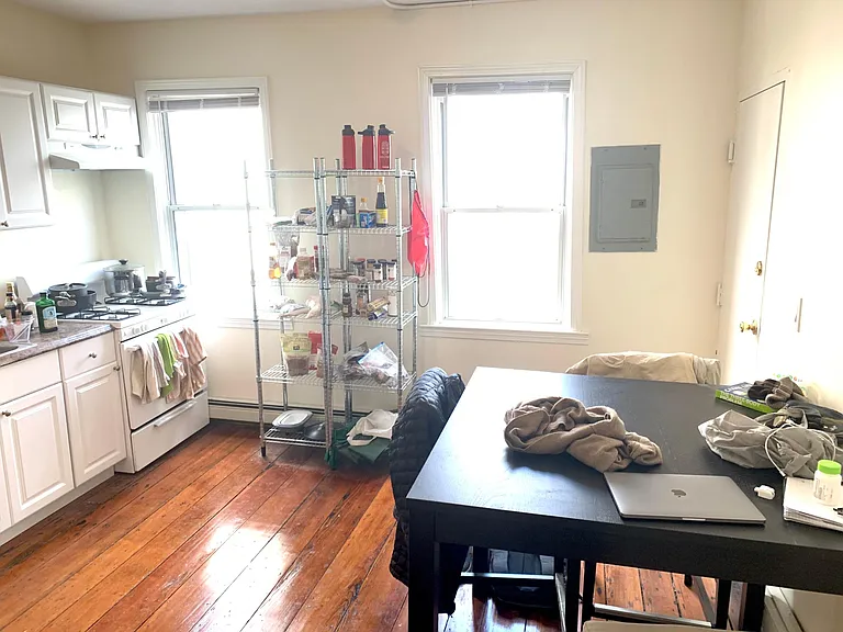 59 Preston St #1L — Photo 8