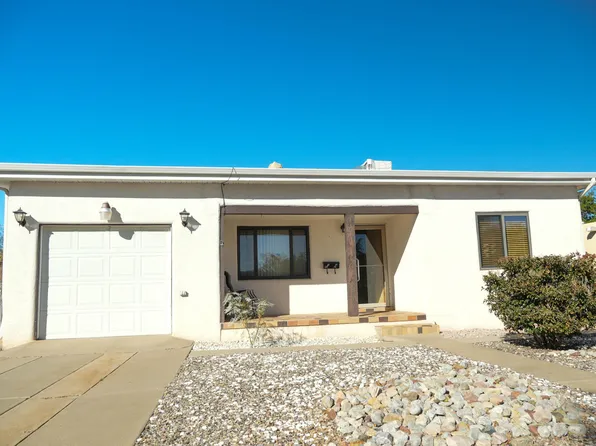 1117 Monroe St SE, Albuquerque, NM 87108