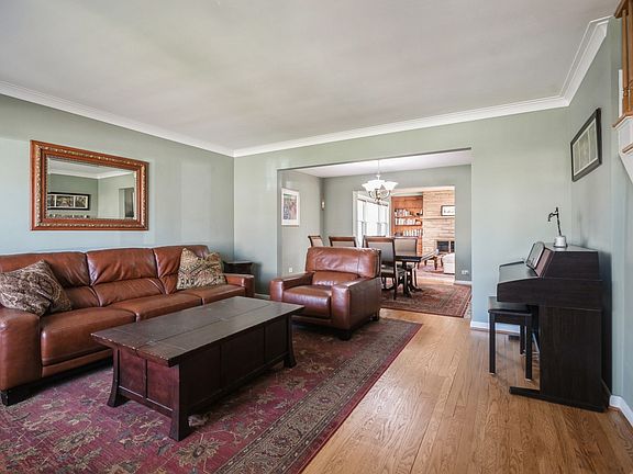 3rd image of 5623 Crain St