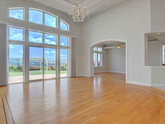 5th image of 6979 Hollow Lake Way