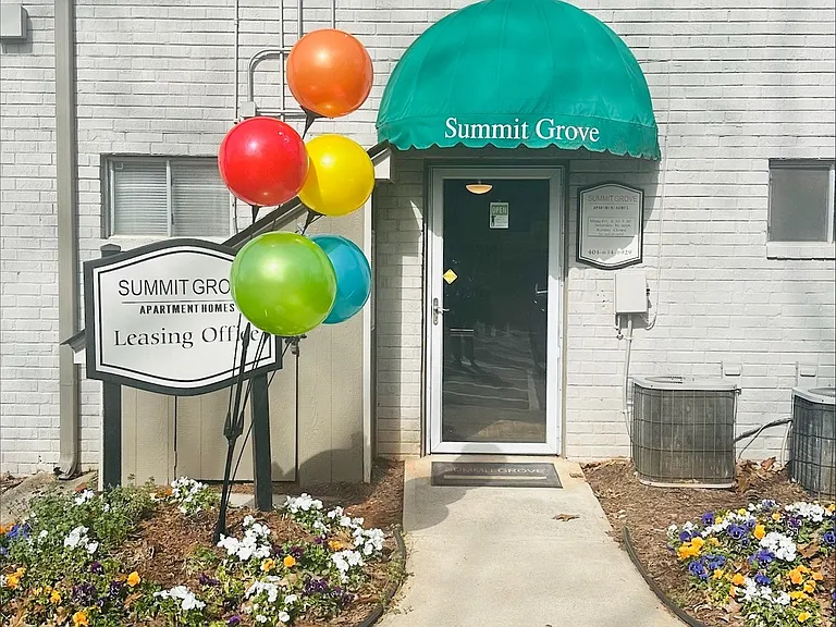 Summit Grove — Photo 14