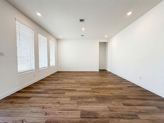 3rd image of 7939 Coastal Prairie Dr