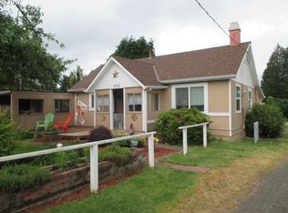 492 SW Pioneer Dr, Willamina, OR 97396