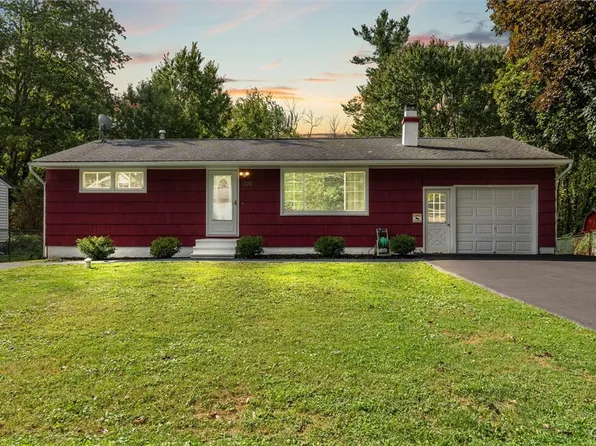 226 Hamilton Rd, North Syracuse, NY 13212