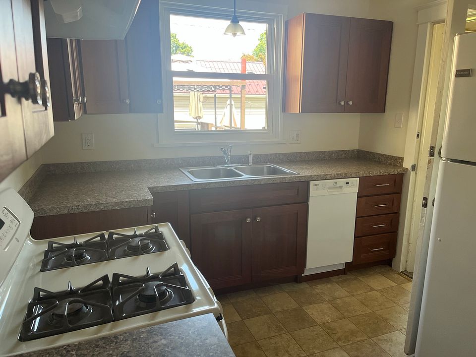 1st image of 328 Clayton Ave #328