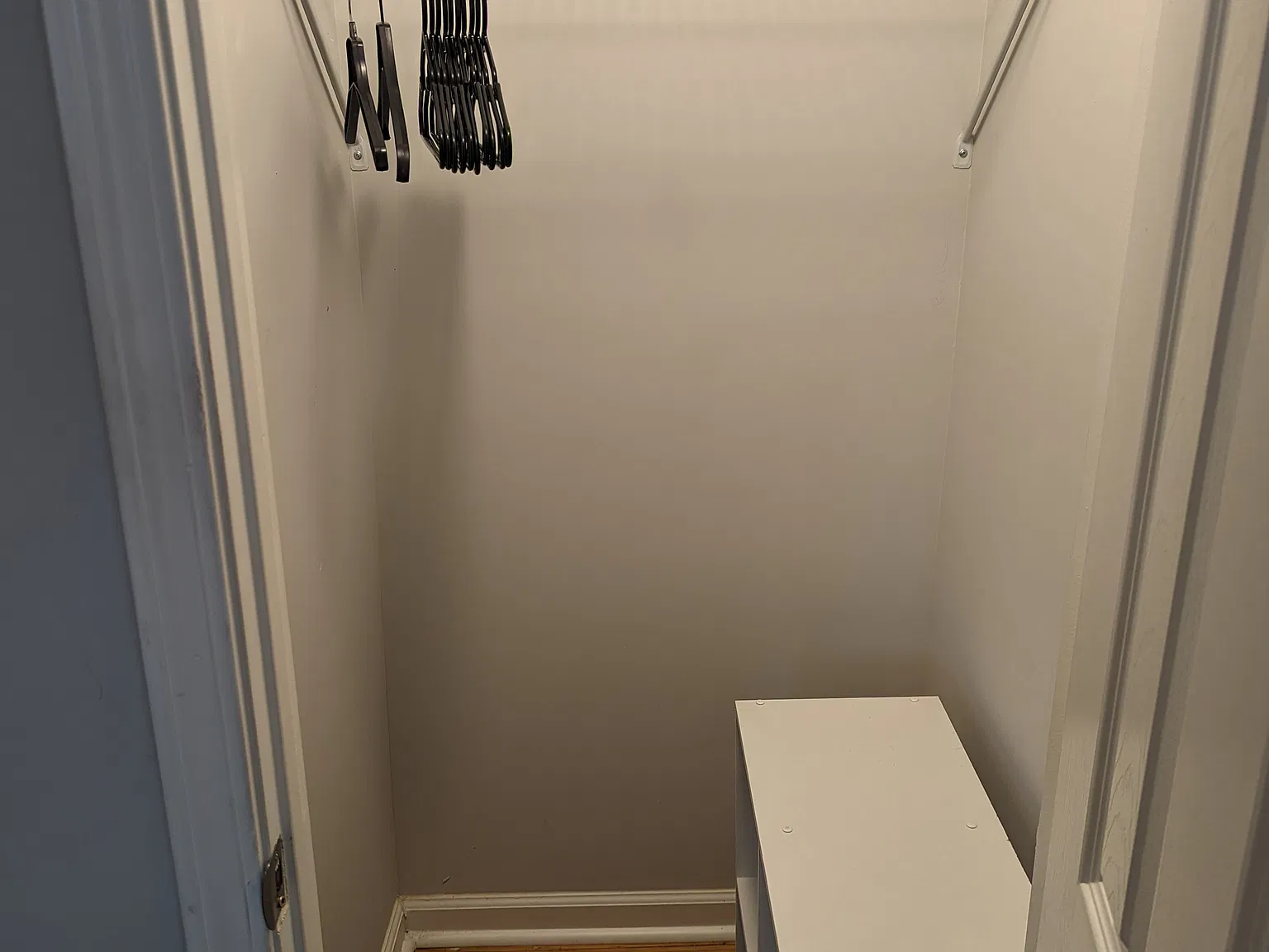 518 Pelton Pl NW — Photo 2