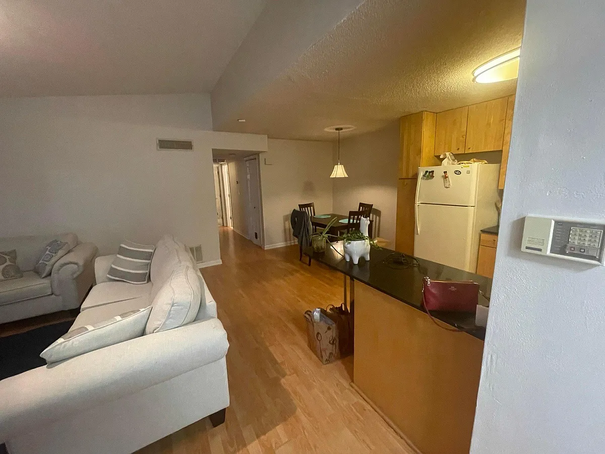 Living and Dining Area - 594 McGill Pl NE