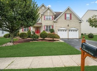 21 Brookside Dr, Princeton, NJ 08540