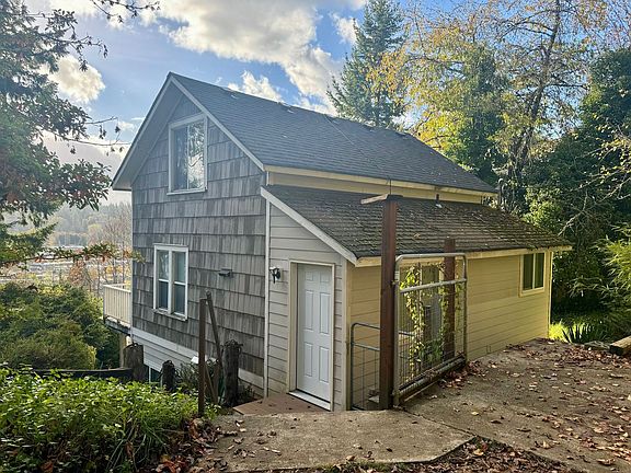 2nd image of 310 San Joaquin Ave #0