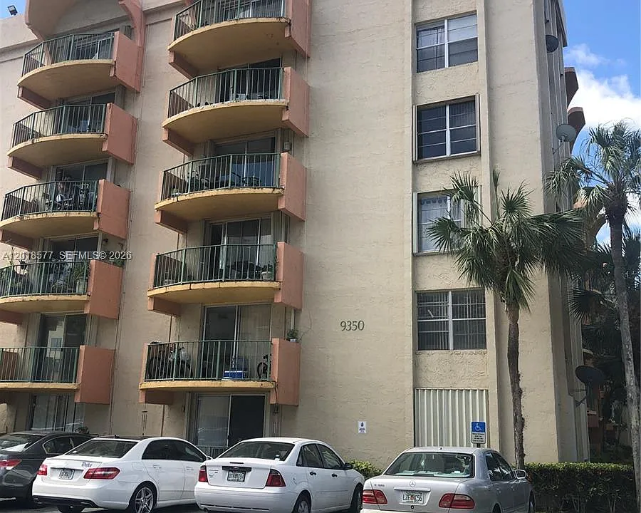 9350 Fontainebleau Blvd #204