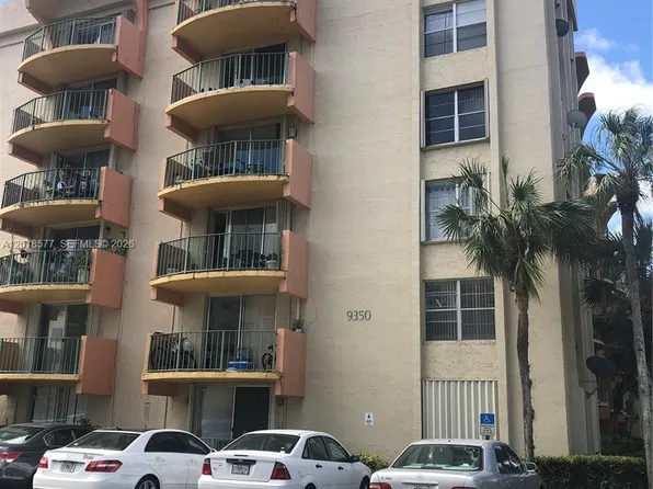 9350 Fontainebleau Blvd APT 204, Miami, FL 33172